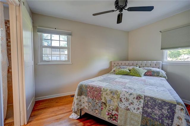 19021 E Ponca Drive, Independence, MO 64056