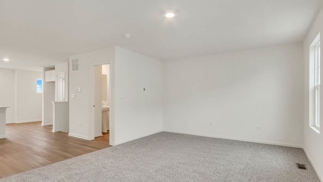 409 Lakeshore Court, St. Charles, IL 60174