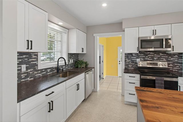 21227 GLADIS AVENUE, Port Charlotte, FL 33952