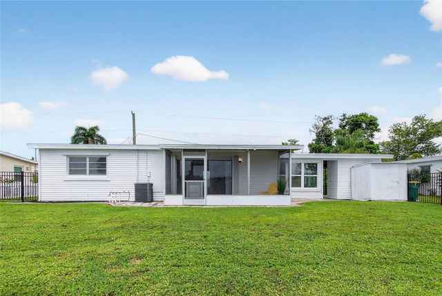 21227 GLADIS AVENUE, Port Charlotte, FL 33952