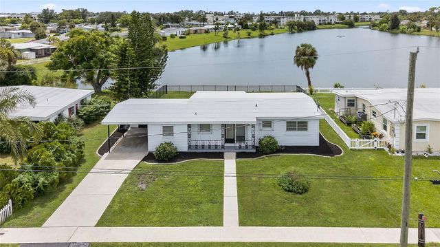 21227 GLADIS AVENUE, Port Charlotte, FL 33952