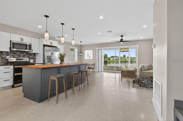 21227 GLADIS AVENUE, Port Charlotte, FL 33952