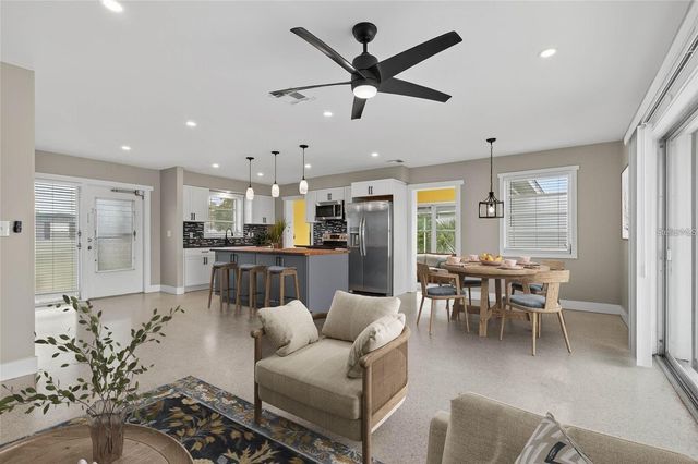 21227 GLADIS AVENUE, Port Charlotte, FL 33952