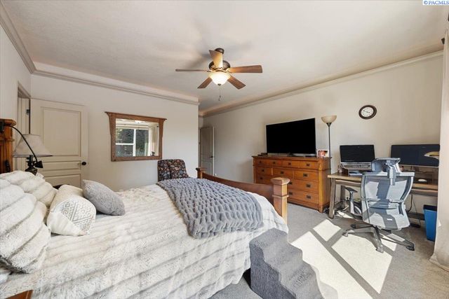 8903 W 6th Ave, Kennewick, WA 99336