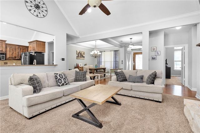 291 Berkley, Montgomery, TX 77356
