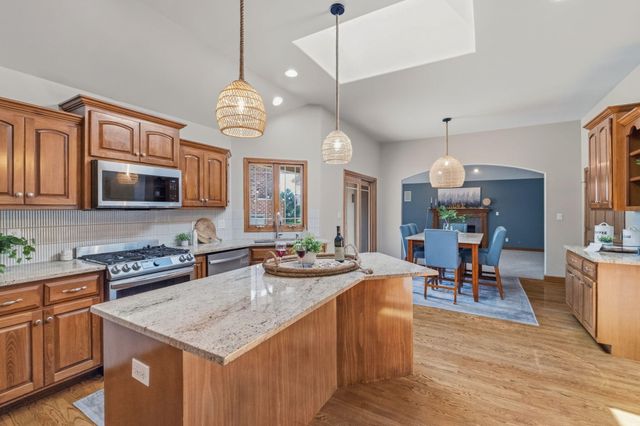 108 Exeter Road, Munster, IN 46321