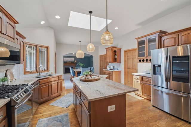 108 Exeter Road, Munster, IN 46321