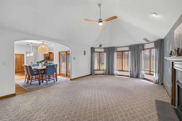 108 Exeter Road, Munster, IN 46321
