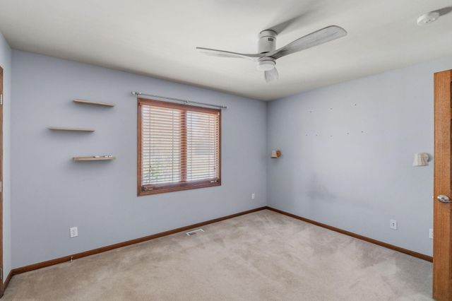 108 Exeter Road, Munster, IN 46321