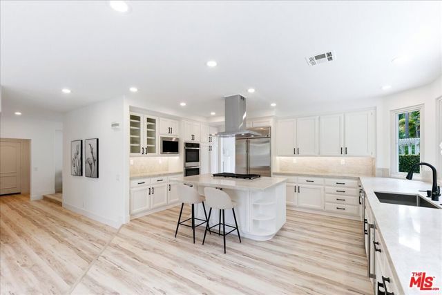2211 Pebble Beach Trail, Oxnard, CA 93036