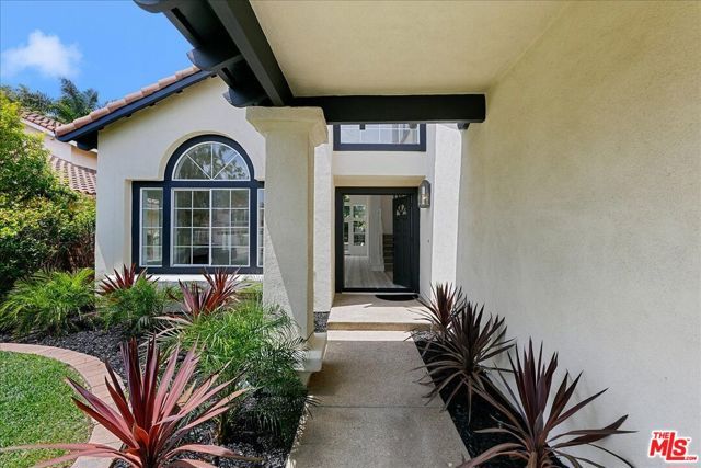 2211 Pebble Beach Trail, Oxnard, CA 93036