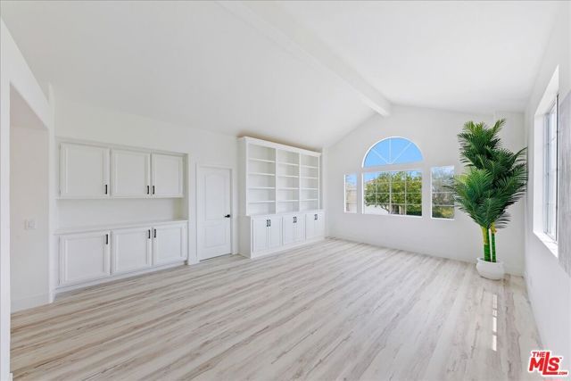 2211 Pebble Beach Trail, Oxnard, CA 93036