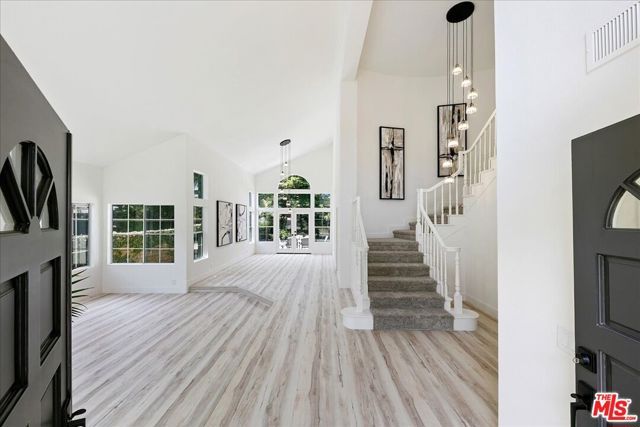 2211 Pebble Beach Trail, Oxnard, CA 93036