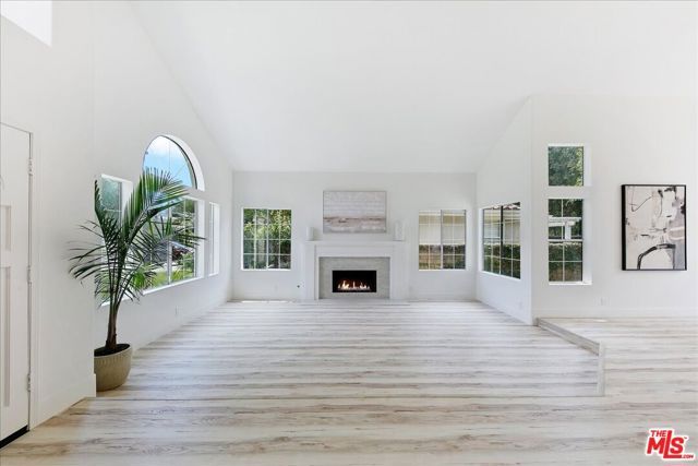 2211 Pebble Beach Trail, Oxnard, CA 93036