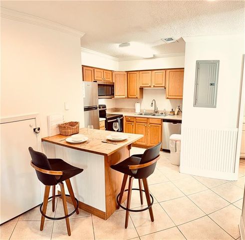 850 Mallery Street, 5K, St. Simons Island, GA 31522