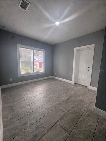 353 FERNDALE AVENUE, South Daytona, FL 32119