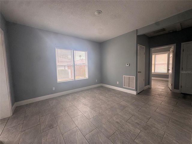 353 FERNDALE AVENUE, South Daytona, FL 32119