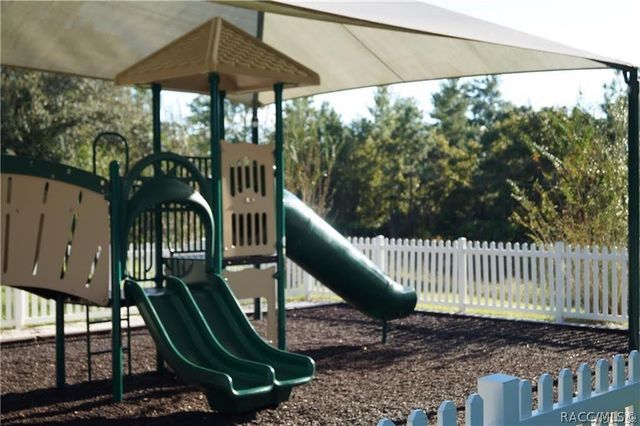 4976 W Yearling Drive, Beverly Hills, FL 34465