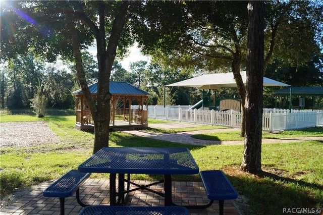 4976 W Yearling Drive, Beverly Hills, FL 34465