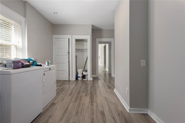 915 E 29th Street, Kansas City, MO 64109