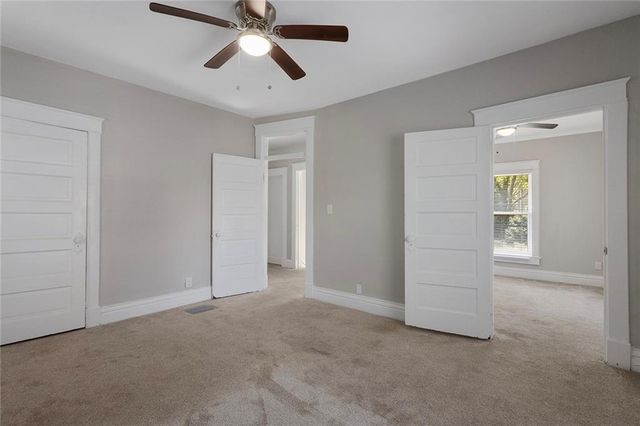 915 E 29th Street, Kansas City, MO 64109