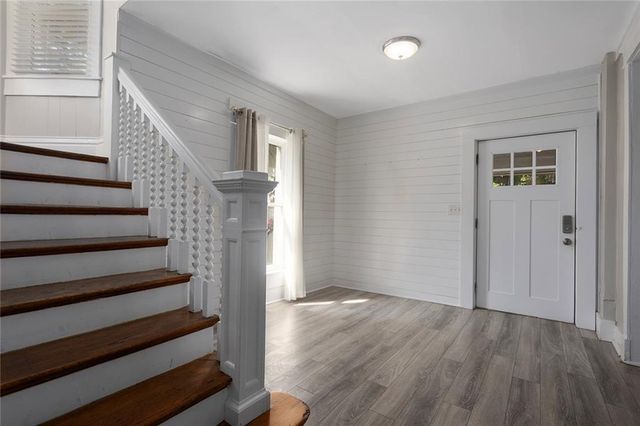 915 E 29th Street, Kansas City, MO 64109