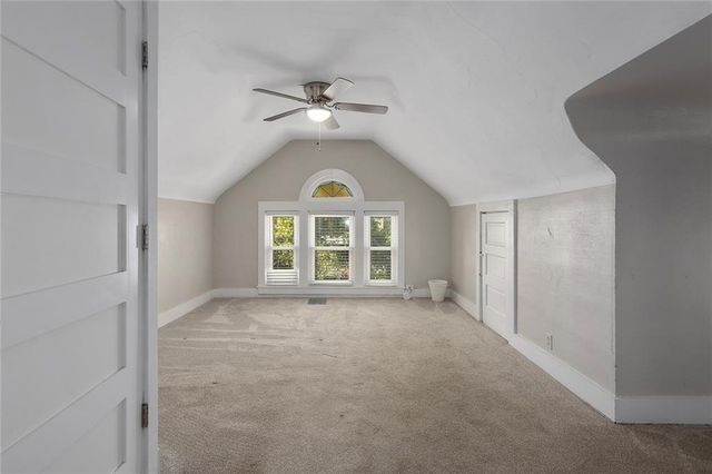 915 E 29th Street, Kansas City, MO 64109