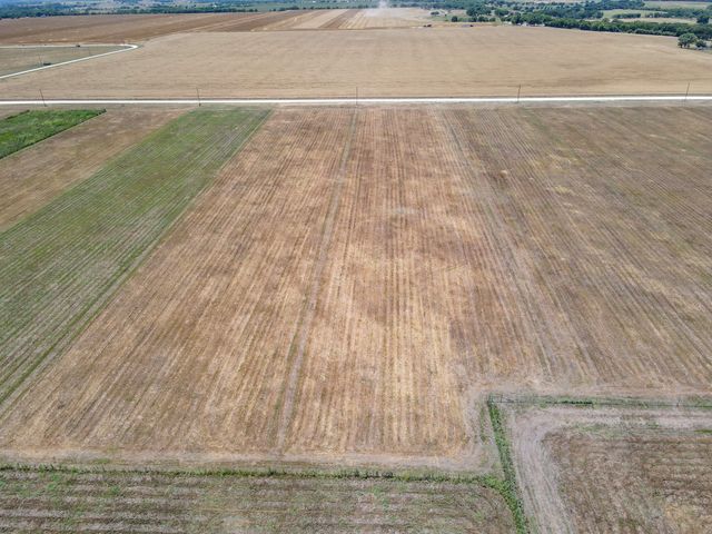 9109 County Road 101A, Grandview, TX 76050