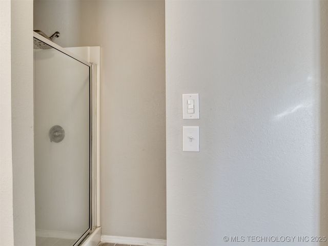 118 E 48th Street, Sand Springs, OK 74063