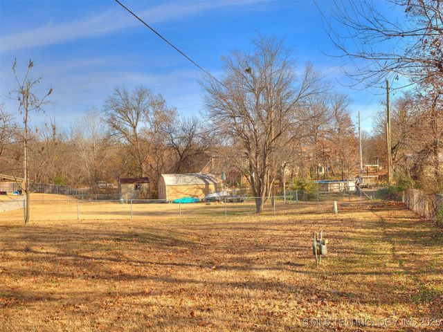 118 E 48th Street, Sand Springs, OK 74063