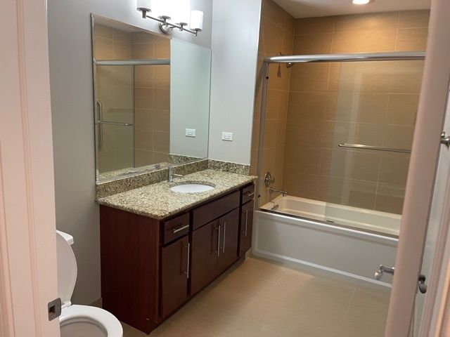 728 Diamond Lake Road 205, Mundelein, IL 60060