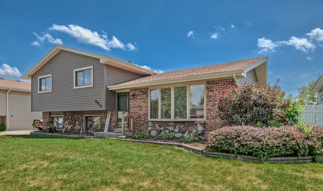 8929 W 169th Place, Orland Hills, IL 60487