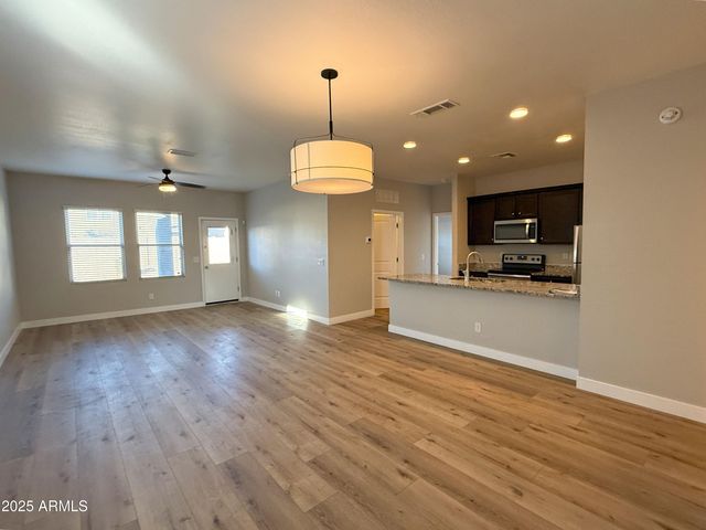 2720 E Omega Drive, San Tan Valley, AZ 85143