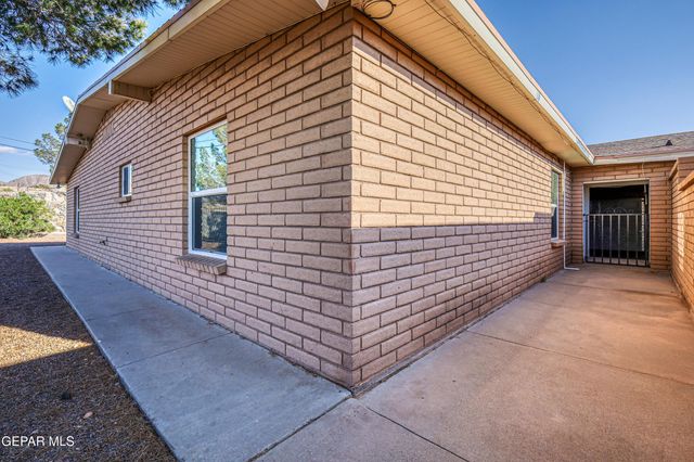 293 Atlantic Road A & B, El Paso, TX 79922