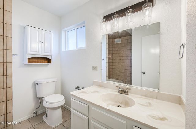 293 Atlantic Road A & B, El Paso, TX 79922