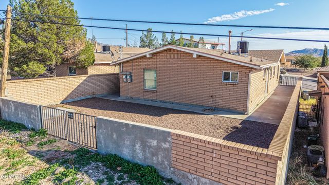 293 Atlantic Road A & B, El Paso, TX 79922