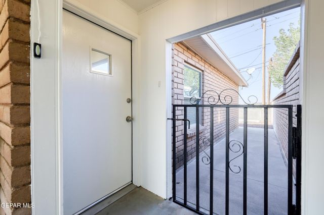 293 Atlantic Road A & B, El Paso, TX 79922