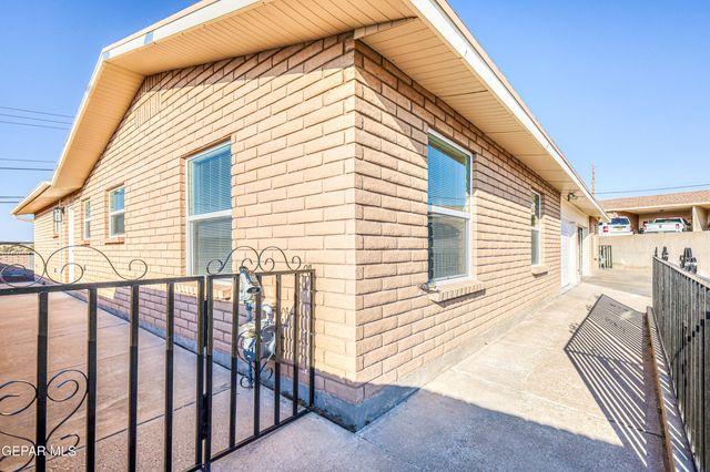 293 Atlantic Road A & B, El Paso, TX 79922