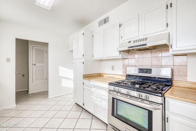 293 Atlantic Road A & B, El Paso, TX 79922