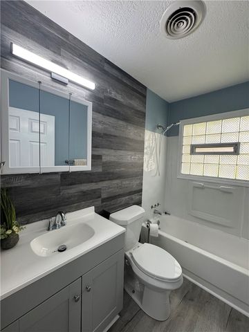 4883 Rainier Drive, Dayton, OH 45432