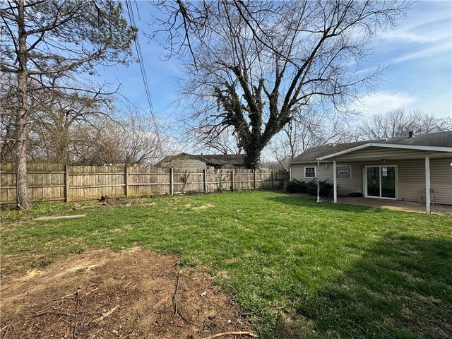 4883 Rainier Drive, Dayton, OH 45432