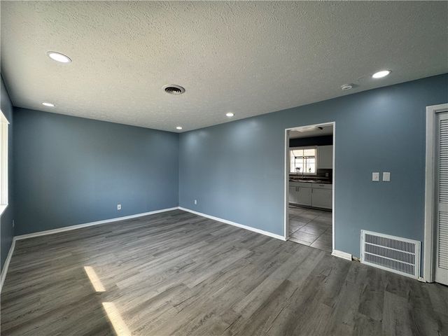 4883 Rainier Drive, Dayton, OH 45432