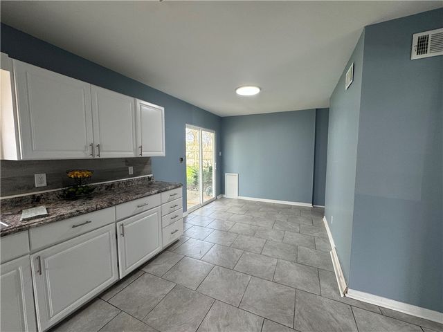 4883 Rainier Drive, Dayton, OH 45432