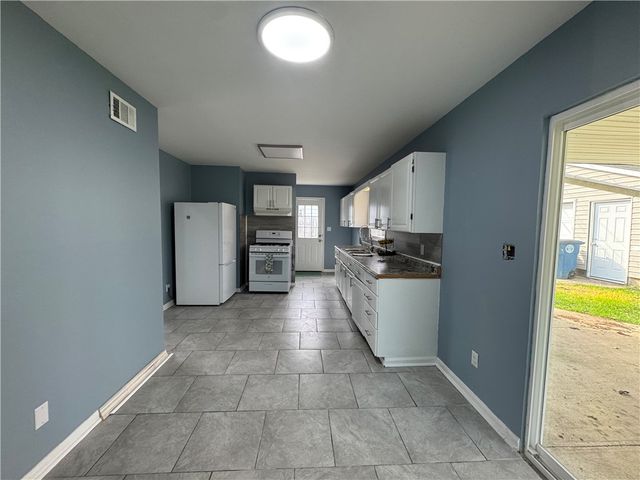 4883 Rainier Drive, Dayton, OH 45432