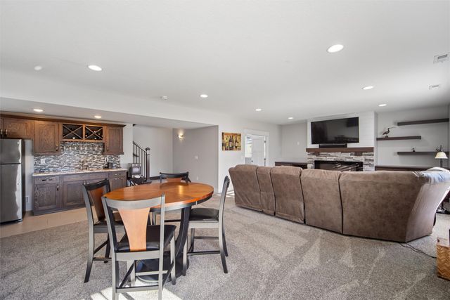 25018 Eagle Vista Drive, Adel, IA 50003