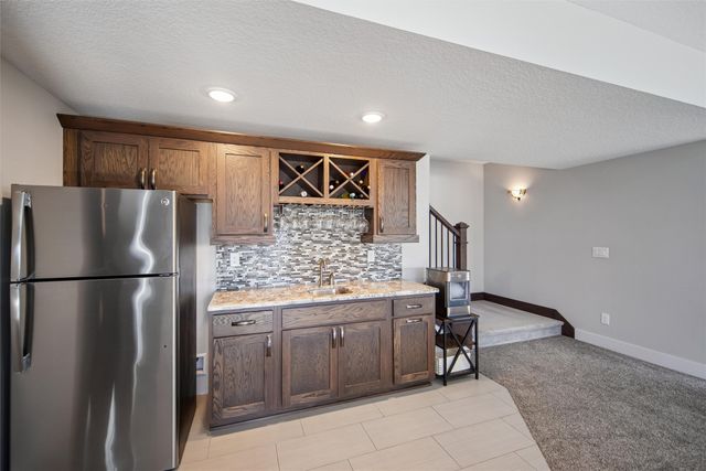 25018 Eagle Vista Drive, Adel, IA 50003