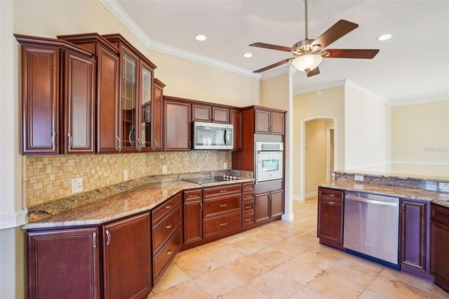 527 BEVILLE PLACE, The Villages, FL 32163