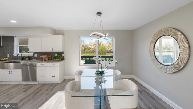 78 W TOMLIN STATION RD, Mickleton, NJ 08056