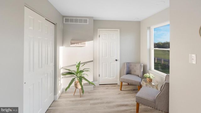 78 W TOMLIN STATION RD, Mickleton, NJ 08056