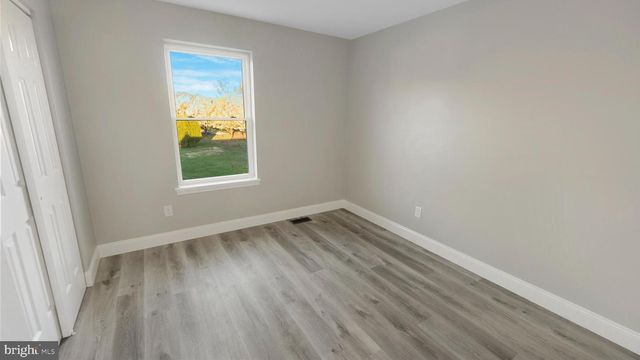 78 W TOMLIN STATION RD, Mickleton, NJ 08056